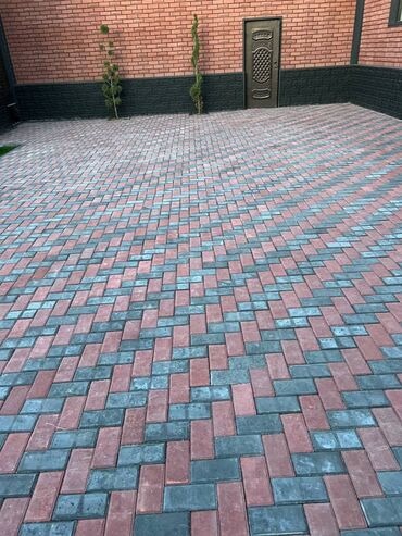 Евробрусчатка: 1.	 #ПрессБрусчатка Выдерживает грузовые авто! Позвонить: 	2 — 4