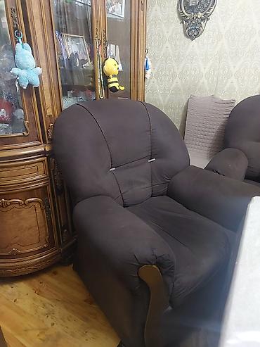 kereslo: Qonaq otağı üçün 3 hissəli divan-kreslo dəsti - Tərkibi: 1 ədəd 3 — 3