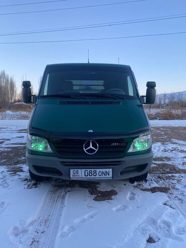 кредитке машина: Жеңил жүк ташуучу унаа, Mercedes-Benz, Дубль, 1,5 т, Колдонулган