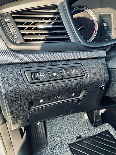 xpeng g3: Hyundai Sonata: 2022 г., 2 л, Автомат, Газ, Седан — 9