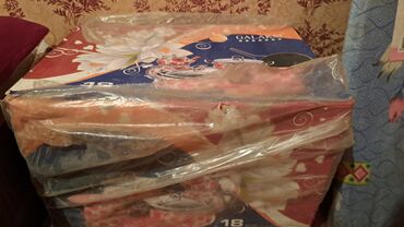 Örtüklər: Yataq üçün Yeni Qaşlı rəng - Ağ Yataq örtüyü, Rayonlara çatdırılma, Ünvandan götürmə — 7