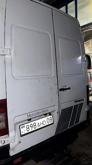 Другие детали кузова: Двери на спринтер привозные из Европы.задние передние боковые.есть at lalafo.kg — 19 Другие детали кузова: Двери на спринтер привозные из Европы.задние передние боковые.есть — 19