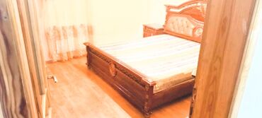 Uzunmüddətli kirayə mənzillər: Kirayə verilir: tam mebelli, geniş və işıqlı mənzil. 3 Otağ mətbəx — 4