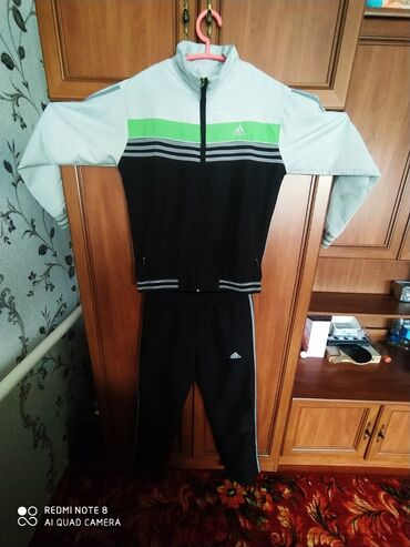 размер 36 5: Спортивный костюм Adidas, S (EU 36), M (EU 38), цвет - Черный
