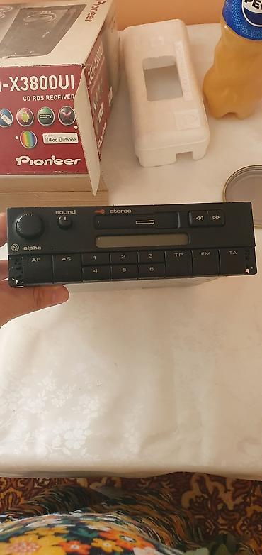 mac mini: Штатная автомобильная магнитола Volkswagen Alpha (кассетная, стерео) — 1