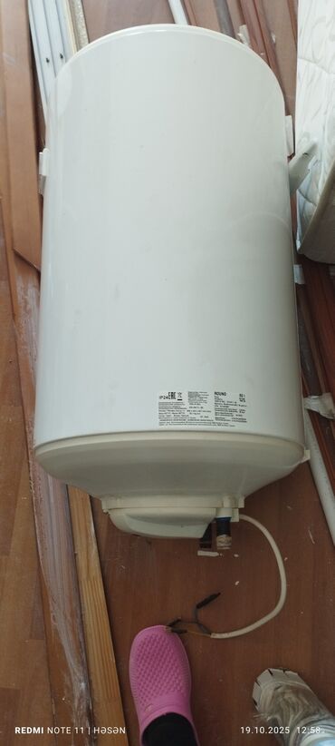 12 voltu 220 ye çeviren: ROUND VMR 80 elektrik su qızdırıcısı - Həcm: 80 litr (80 dm³) - Güc