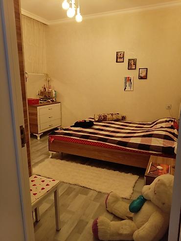 Спальные гарнитуры: Spalni taxt iki neferlik
iki dene tumba .
termo ve skaf — 4