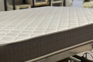 двухэтажная кровать со столом: 💖 Матрас, который заботится о вашей спине и комфорте каждую ночь