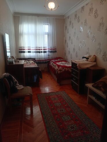 1 комнатная квартира в новостройке: Bakı, 6-cı mikrorayon, 3 otaqlı, Köhnə tikili, m. Nəsimi, 70 kv. m