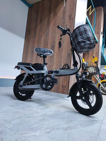 Детские электрокары: Электровелосипед Sunra Проезжает на одном заряде до 30км Скорость 21