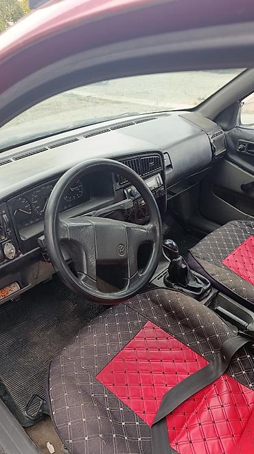 Volkswagen: Volkswagen Passat: 1991 г. — 5