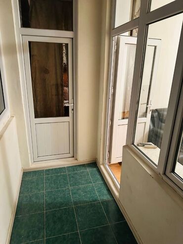 Uzunmüddətli kirayə mənzillər: Gənclik metro stansiyasına ~300 metr məsafədə,Caspian Shopping Center — 5