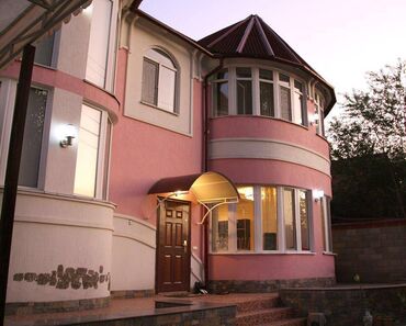 Долгосрочная аренда домов: 240 м², 5 комнат — 5