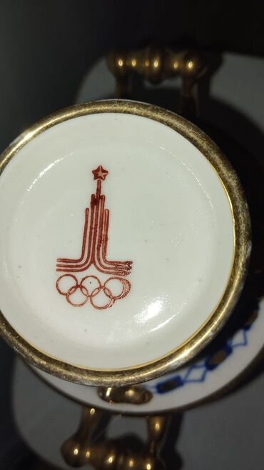 Əntiq vazalar: Samovar olimpiski