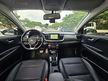 Продажа авто: Kia Stonic: 2019 г., 1 л, Автомат, Бензин, Кроссовер — 9