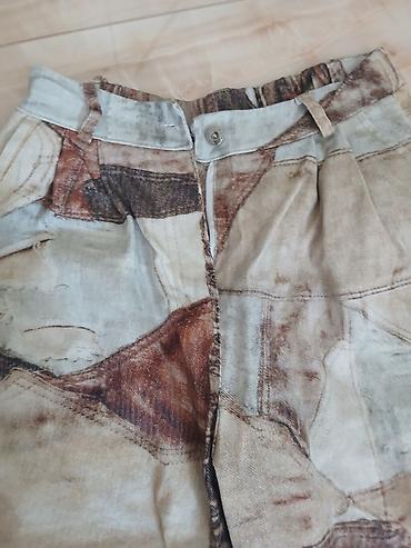 bershka pantalone snizenje: Široke pantalone sa štampom „patchwork” motiva - Materijal: 100% — 2