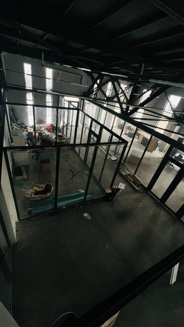 кар балта: Сдается коммерческое помещение 700 кв. м 3 этаж из 3 В центре города