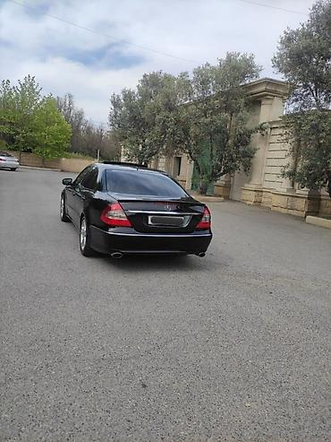 Mercedes-Benz: Mercedes-Benz E-Class (W211) sedan - Korpus: qara rəng, 4 qapı, xrom — 6