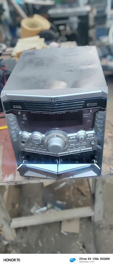 Audio: JVC MX-SK1 kompakt komponent sistem Xüsusiyyətlər: - 3-Discli Play — 3