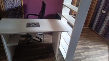 Комнатные растения: Новый, Стол для маникюра, Без зеркала