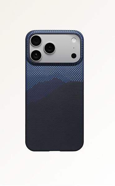 iphone 1 pro max: Продаю оригинальный чехол от финмы Питака на Айфон 17 про макс — 2
