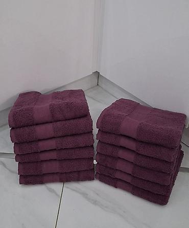 ormaric za lavabo: Set peškira – pamučni frotir

Peškiri
100x50 
12kom. 3200

T — 1