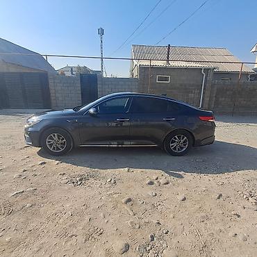 roewe ei5 2021: Kia K5: 2019 г., Седан — 4