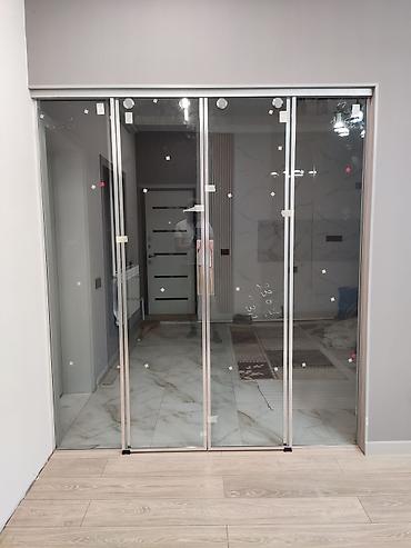 Душевые кабины: Душевая кабина Прямоугольная, Размер: 1 x 1 см, Высота поддона: 2000 см,Покрытие: Прозрачный — 16