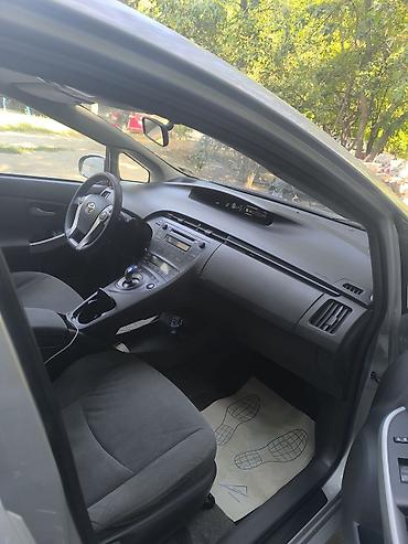 лабовой: Toyota Prius: 2011 г., 1.8 л, Вариатор, Гибрид, Хэтчбэк — 7