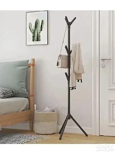 kauc prodaja: Civiluk za Garderobu - Novi Boja: Crna Visina: Oko 160 cm Paket — 1