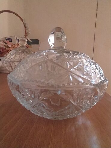 Digər dəstlər və servizlər: Şüşə məmulatlar dəsti - Yaşıl rəngli ayaqlı meyvə/şirniyyat qabı — 7