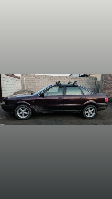 продаю ауди б4: Audi 80: 1993 г., 2 л, Механика, Газ, Седан