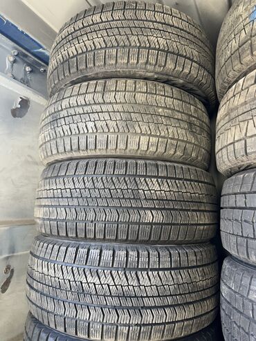 Шины: Шины 225 / 50 / R 17, Зима, Б/у, Комплект, Легковые, Япония, Bridgestone