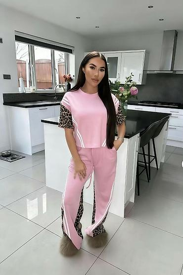 Kompleti: Komplet
Cena 3600
Uni vel.
V30 — 5