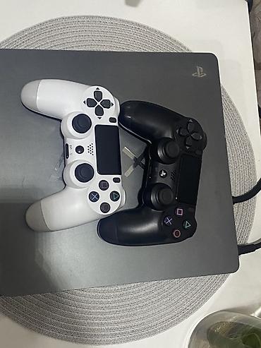 ps4 rdr2: PlayStation 4 Slim (xüsusi PlayStation simvolları dizaynı) — 2