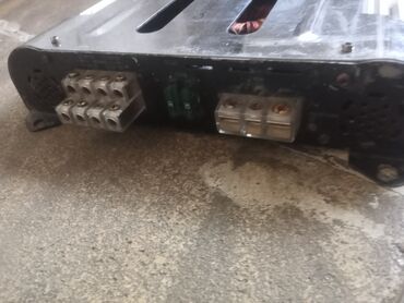 Digər avtoelektronika: Sesguclendirici JECkorea isteysalicin deil. 2500WAT.alan adam