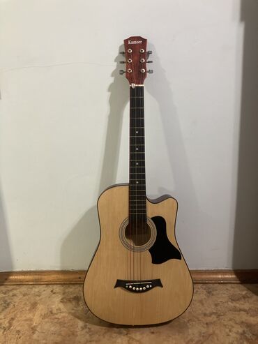 Гитары: Продаю гитару состояния хорошая в комплекте есть чехол
цена 3500сом