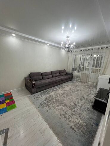 Продажа квартир: 3 комнаты, 74 м², 106 серия, 1 этаж, Евроремонт