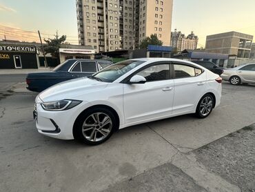 дополнительная фара: Hyundai Avante: 2019 г., 1.6 л, Бензин, Седан