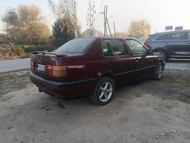вента бампер: Volkswagen Vento: 1993 г., 1.8 л, Механика, Бензин, Седан — 4
