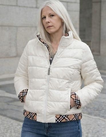 ralph: BURBERRY JAKNE U BELOJ I KREM BOJI
NOVE
VEL S M
UVOZ FRANCUSKA — 2