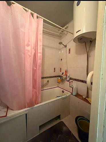 105: 3 комнаты, 70 м², Асанбай мкр 105 серия, 1 этаж, Косметический ремонт — 3