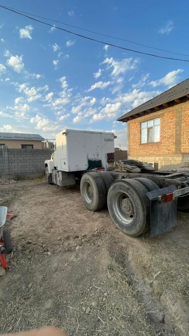 Шины: Продается фура на запчасти, двигатель cat3406EC15, КПП Эатон 13 — 3