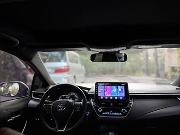 Toyota: Toyota Corolla: 2019 г., 1.8 л, Вариатор, Гибрид, Седан — 8