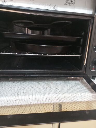 наклейки для кухни: Продаю бу духовку,рабочий,размер 40-60,цена 1000окончательно,тел:-