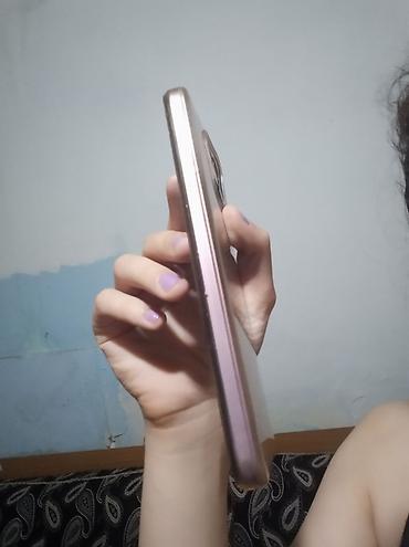 htc u play: Smartfon – bənövşəyi rəngli, üç kameralı modul təcili satılır - Arxa — 4