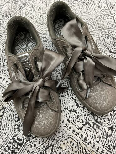 бижутерия хорошего качества: Кроссовки, 37, 37.5, 38, Puma, Б/у, цвет - Серый, Самовывоз