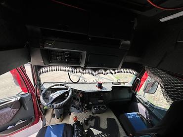 Тягачи: Тягач, Renault, Тентованный — 15