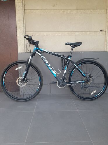 Велосипеды: Продаю велосипед фирменный GALAXY ML175 в отличном состоянии. Рама