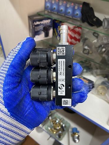 подключение газ: Электромагнитный газовый инжекторный рейл (3 цилиндра) Описание: - — 1